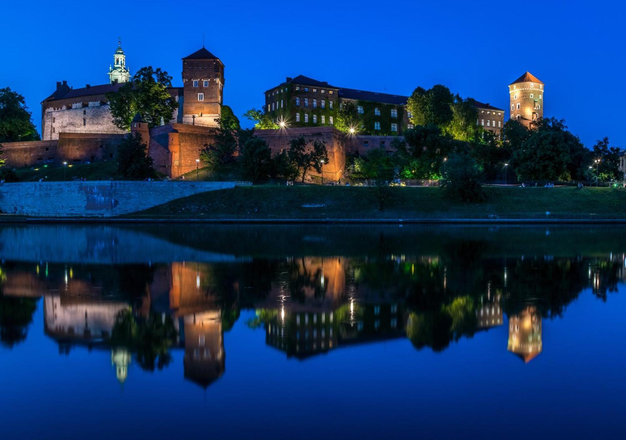 Old Town Apartment Kazimierz Krakow Bagian luar foto